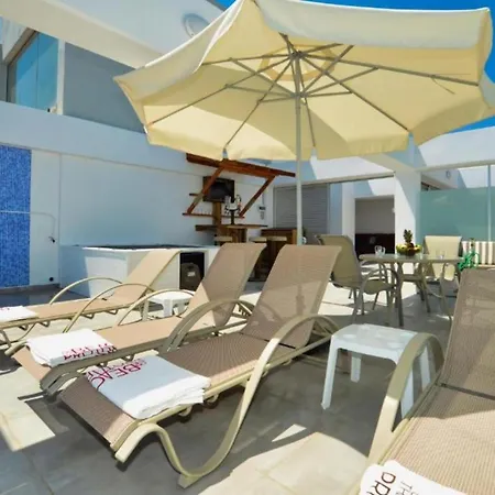Exclusive With A Big Veranda And Bbq In Protaras, 1683 Apartman Protarász